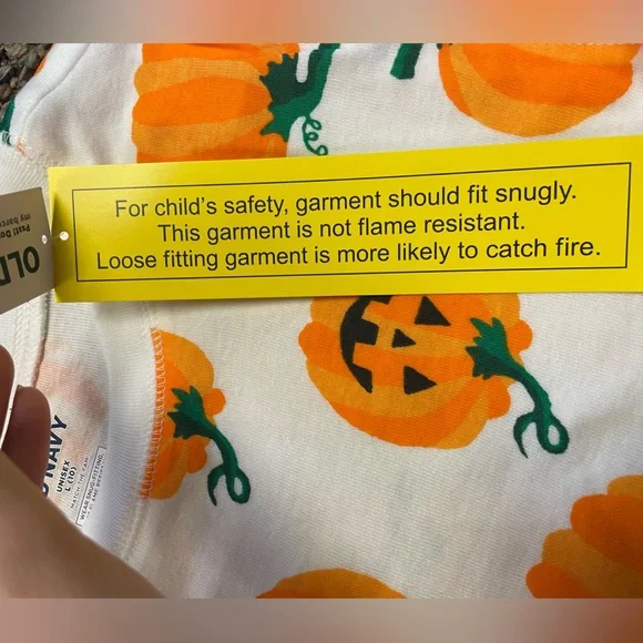 Old Navy Kids Pumpkin Pajama Set, Size Large - Picture 5 of 9